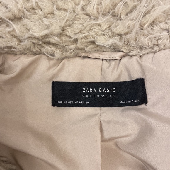 SOLD- Zara jacket - Picture 2 of 3